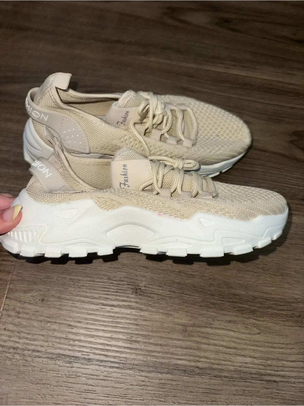 Women’s Lightweight Knit Sneakers - Cream 6